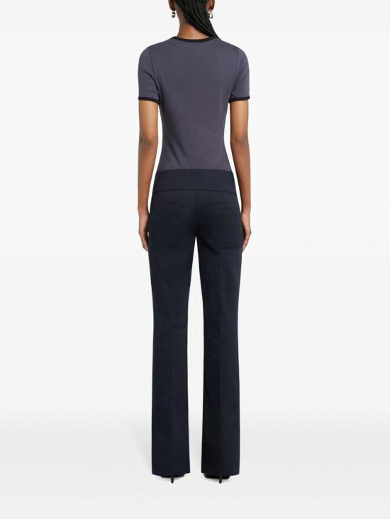 Short -sleeved t -shirt