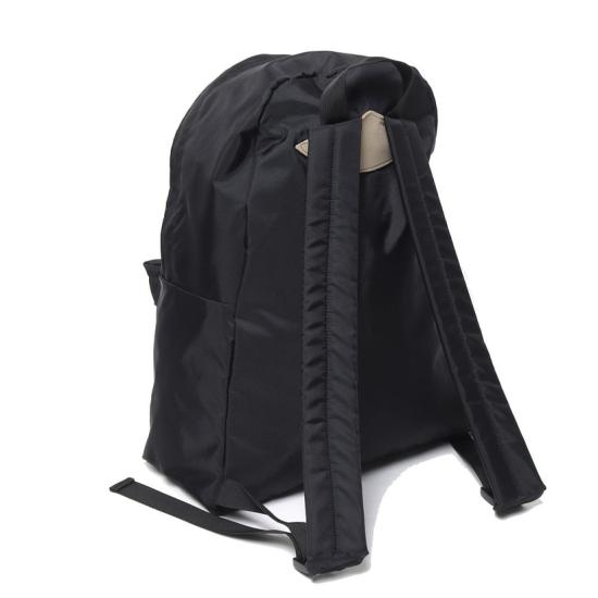 حقيبة الظهر