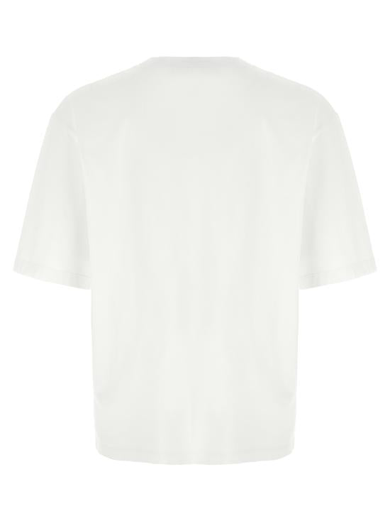 Short -sleeved t-shirt