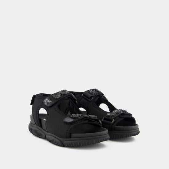 Sandal