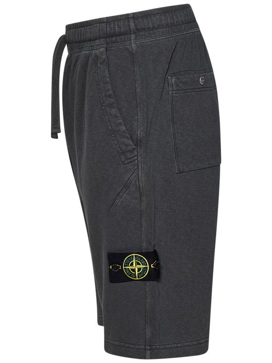 Short pants