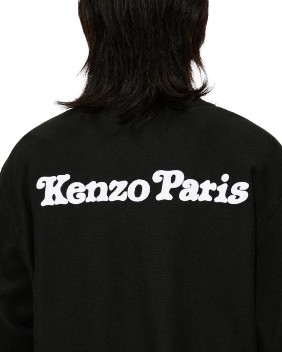 Long -sleeved t -shirt