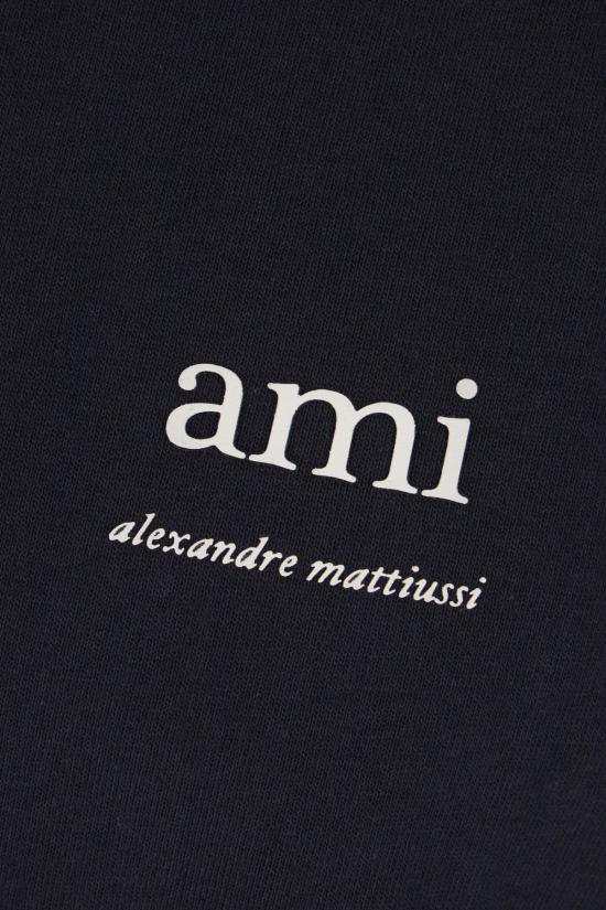 Short-sleeved t-shirt