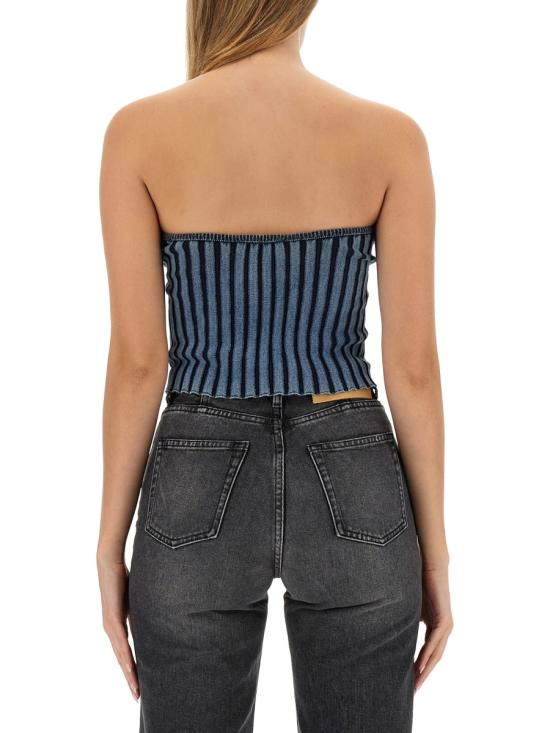 Sleeveless t -shirt