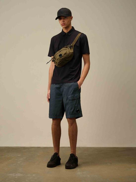 Short pants