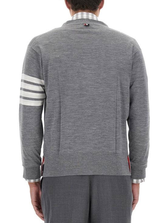 V-NECK CARDIGAN