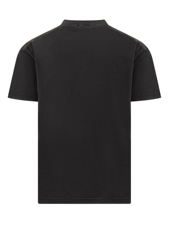 Short -sleeved t -shirt