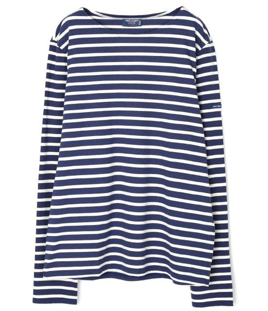 Long -sleeved t -shirt