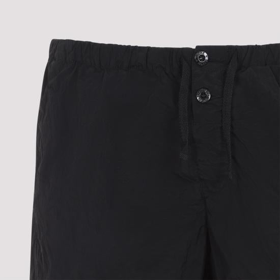 Short pants