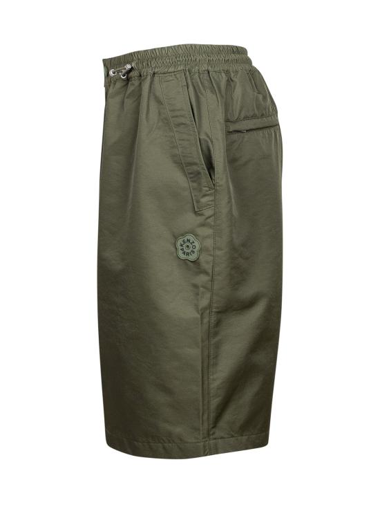 Short pants