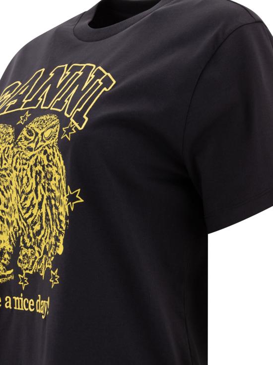 Short -sleeved t -shirt