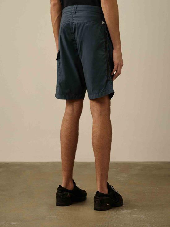 Short pants