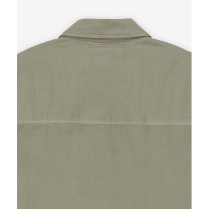 Long -sleeved shirt