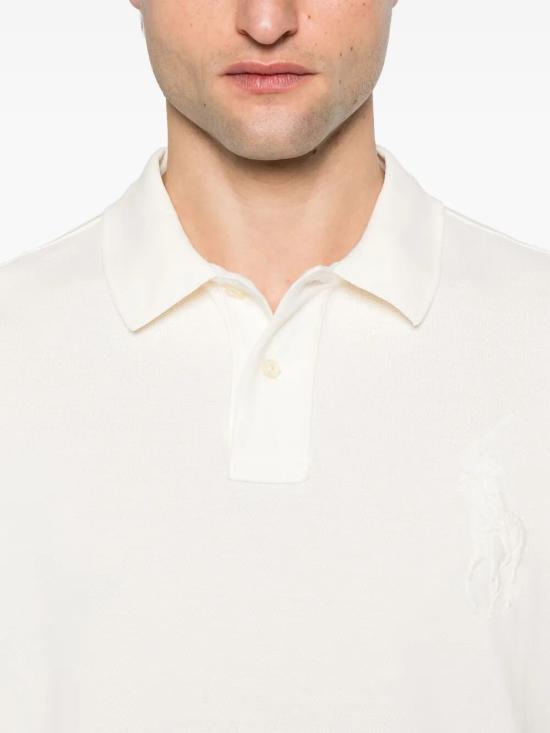 Short -sleeved t -shirt
