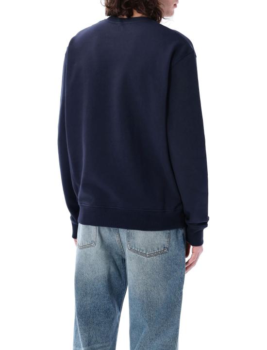 Long-sleeved t-shirt