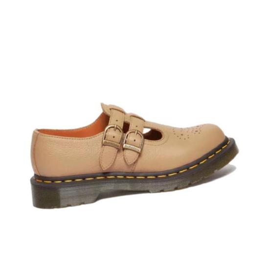 Flat shoes