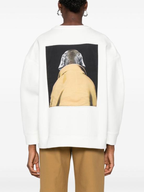 Long -sleeved t -shirt
