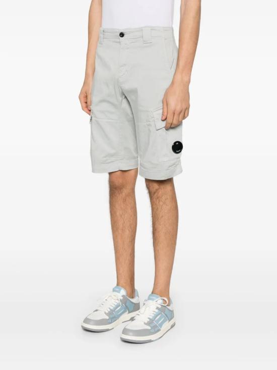 Short pants