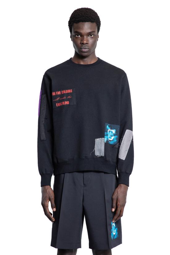 Long -sleeved t -shirt