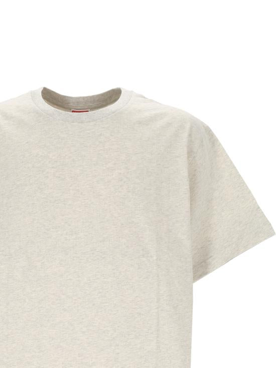 Short -sleeved t -shirt