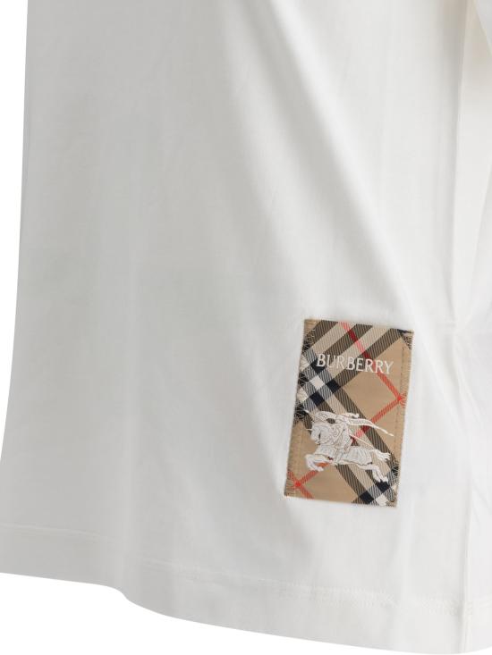 Short -sleeved t -shirt