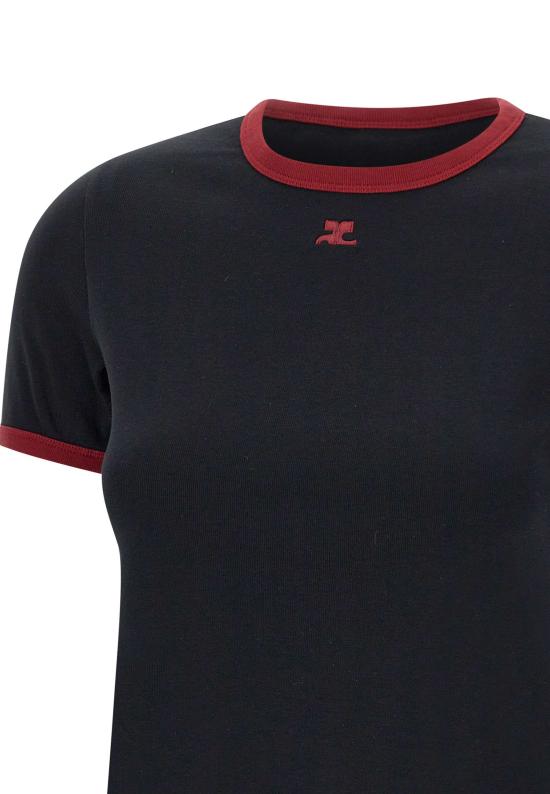 Short -sleeved t -shirt