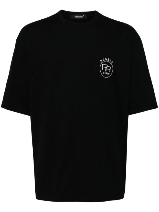 Short -sleeved t -shirt
