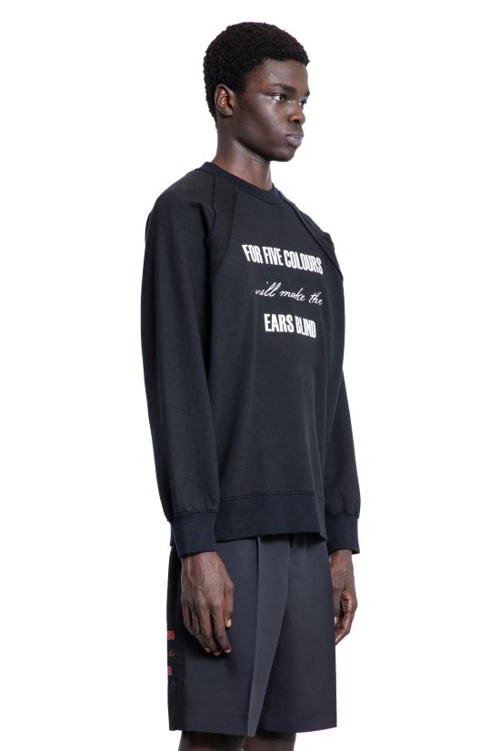 Long -sleeved t -shirt