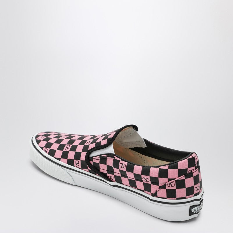 Slip-On sneakers orchid pink/black with VLogo Checkerboard print