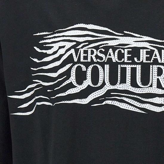 Short -sleeved t -shirt