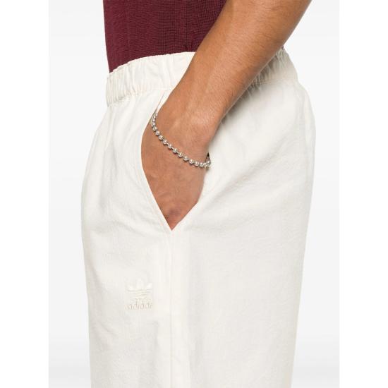 Short pants