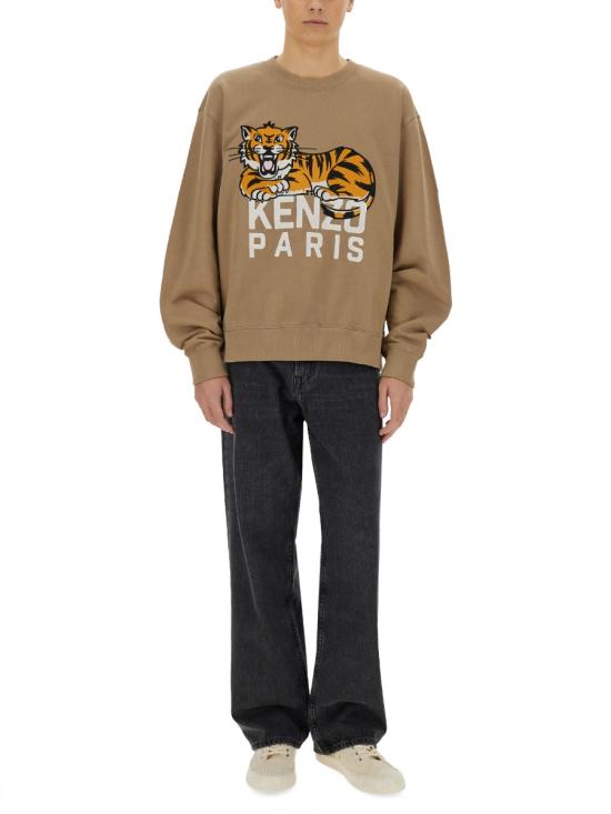 Long -sleeved t -shirt