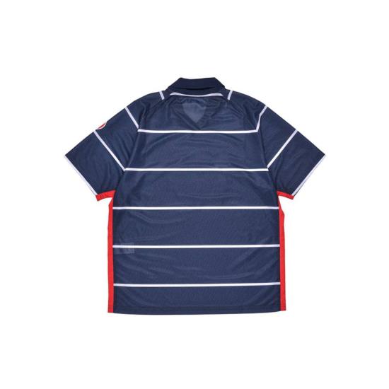 Short -sleeved t -shirt