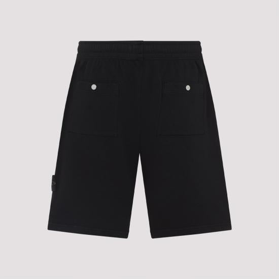 Short pants