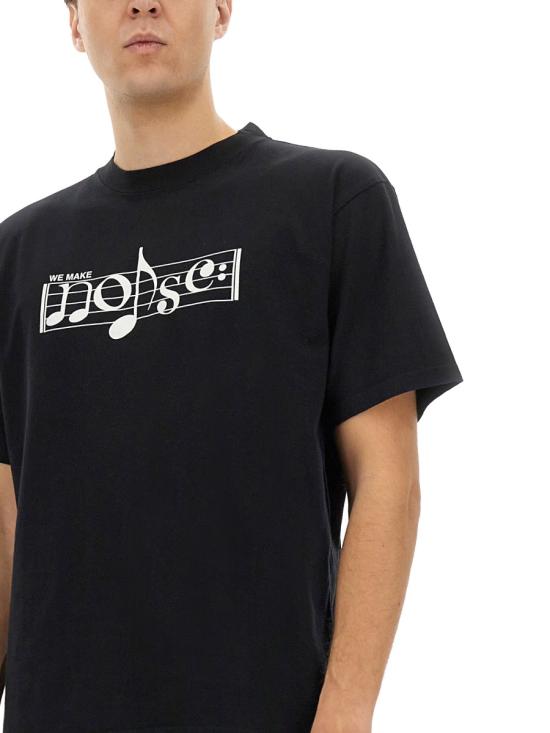 Short -sleeved t -shirt