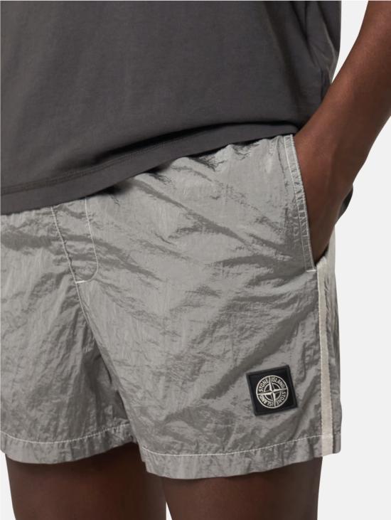 Short pants