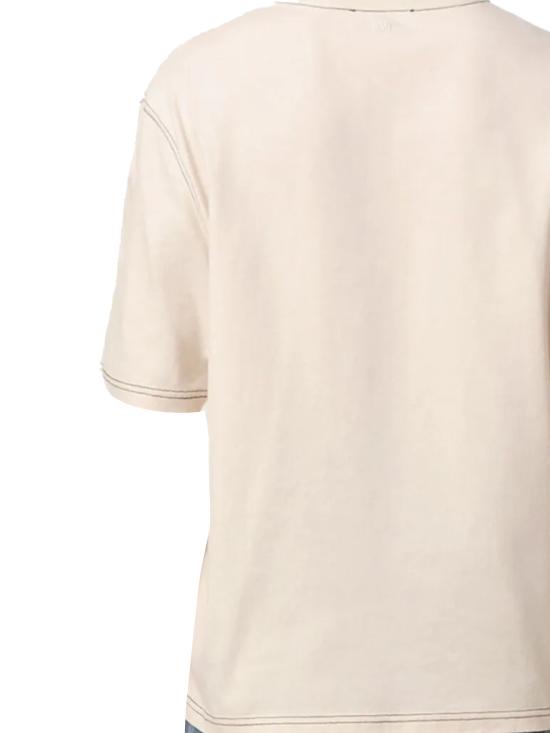 Short-sleeved t-shirt