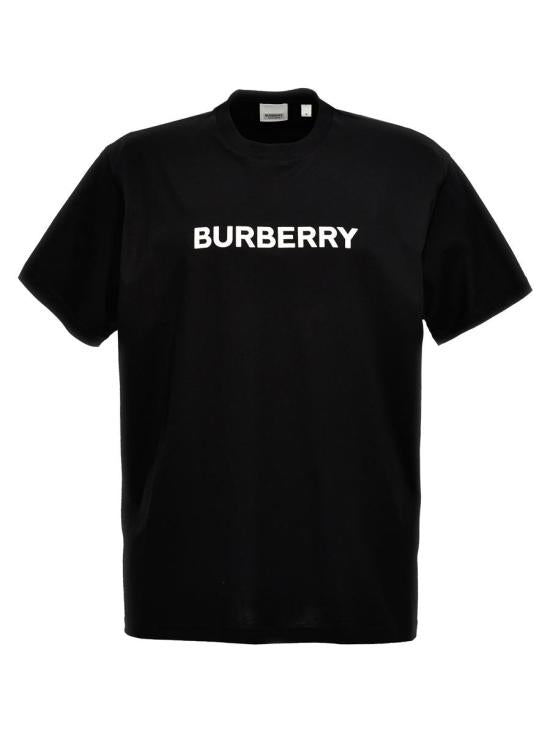 Short -sleeved t -shirt