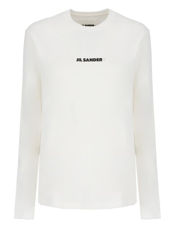 Long -sleeved t -shirt