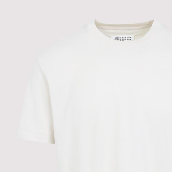 Short -sleeved t -shirt