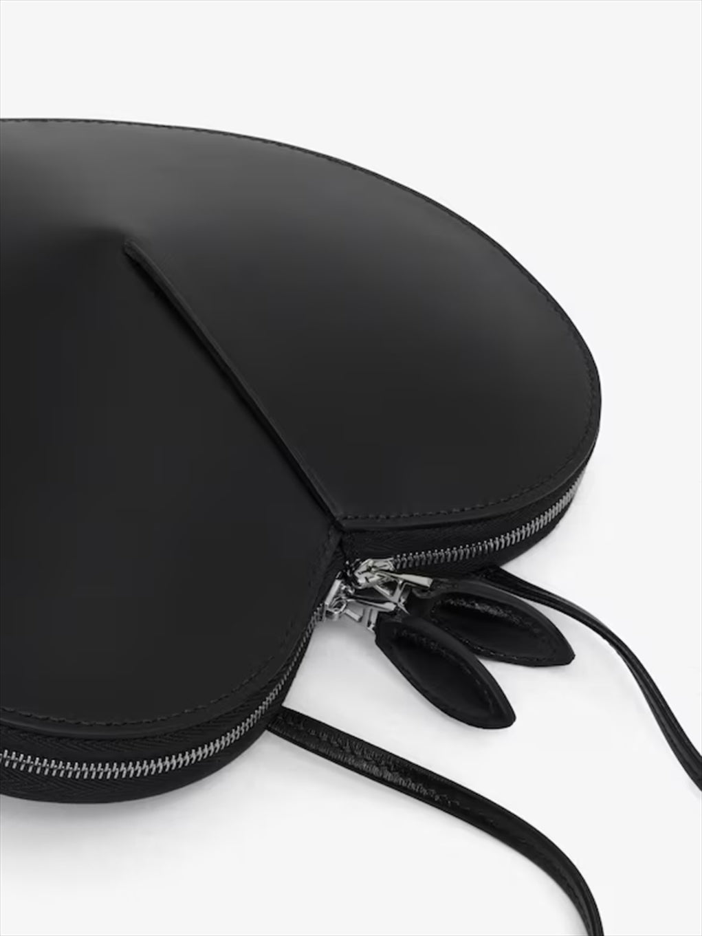 LE COEUR SHOULDER BAG LUX