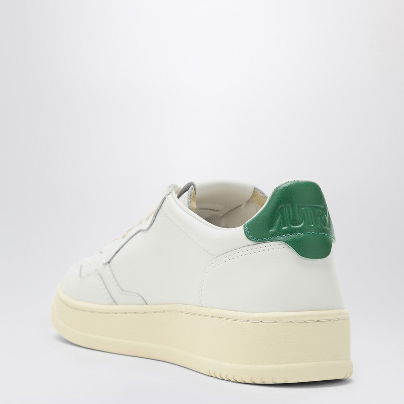 Medalist White/green Trainer