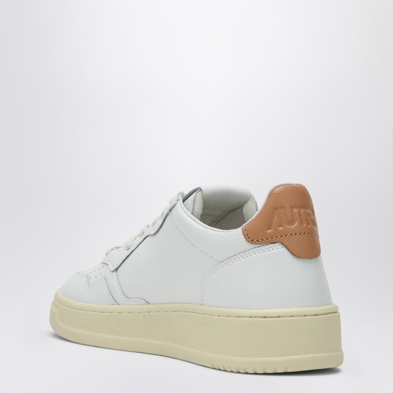 Medalist Sneakers In White/sand Leather