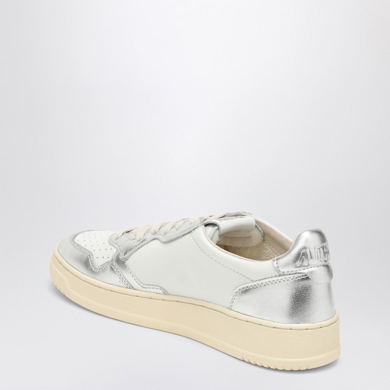 Low Medalist White/silver Trainer
