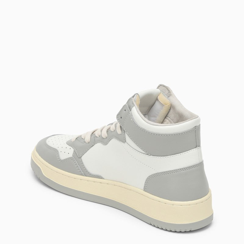 Medalist Mid sneakers in white/light grey leather