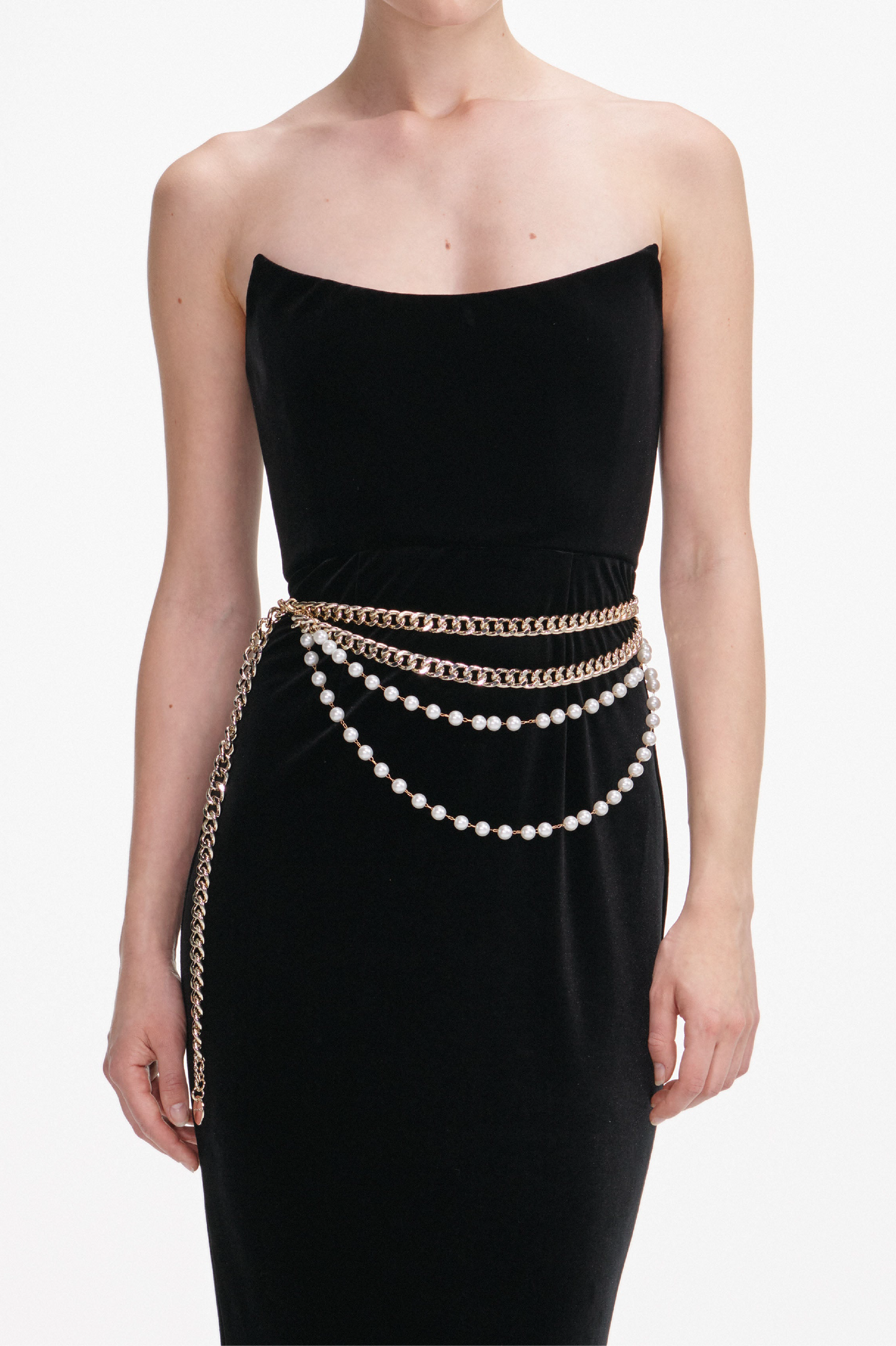 BLACK VELVET CHAIN BELT MAXI DRESS