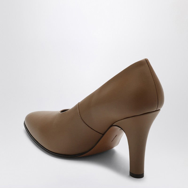 Prudens Fawn coloured décolleté
