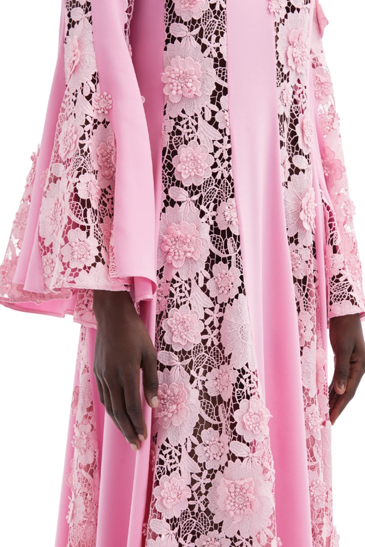 FLARE SLEEVE FLORAL GUIPURE GEORGETTE CAFTAN