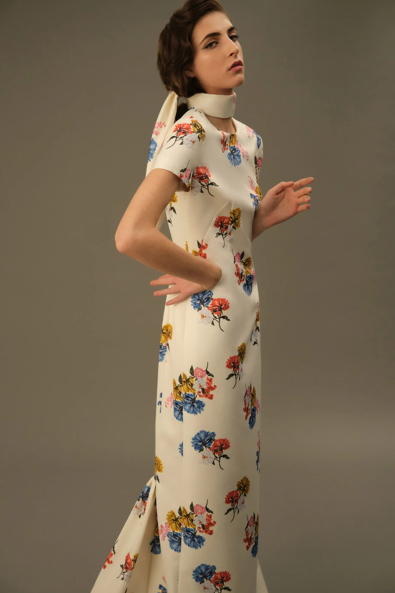 FOSETTE DRESS IN RETRO BOUQUET ON WHITE TAFFETA FAILLE