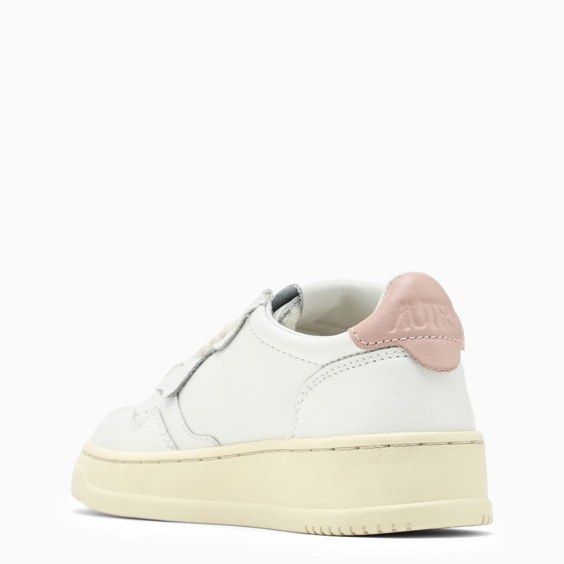 Medalist Sneakers In White/powder Leather